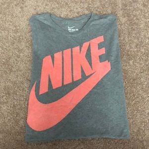 Nike tee